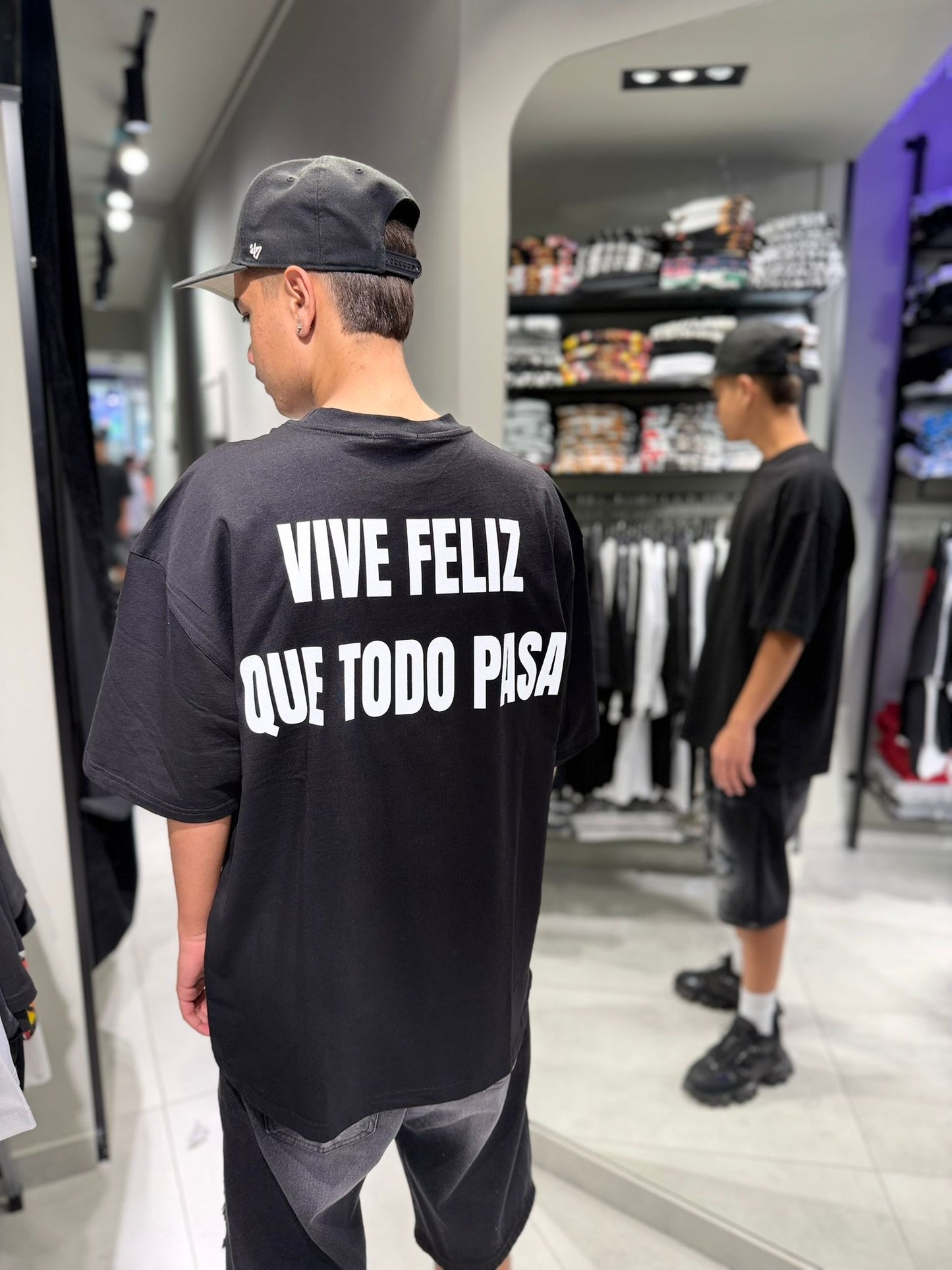T-Shirt Vive Feliz Que Todo Pasa