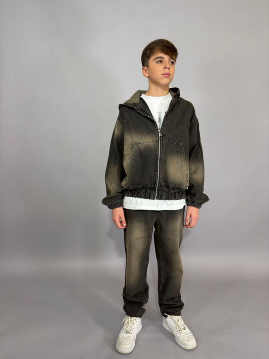 Ragazzo coordinato sabbia