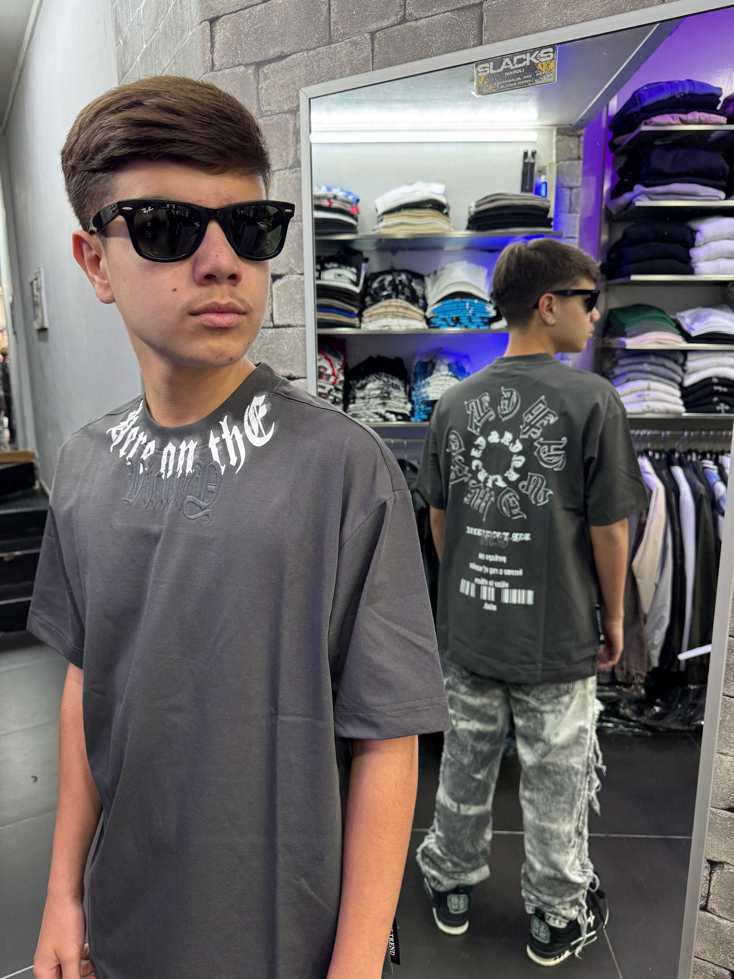 T-shirt ricamo