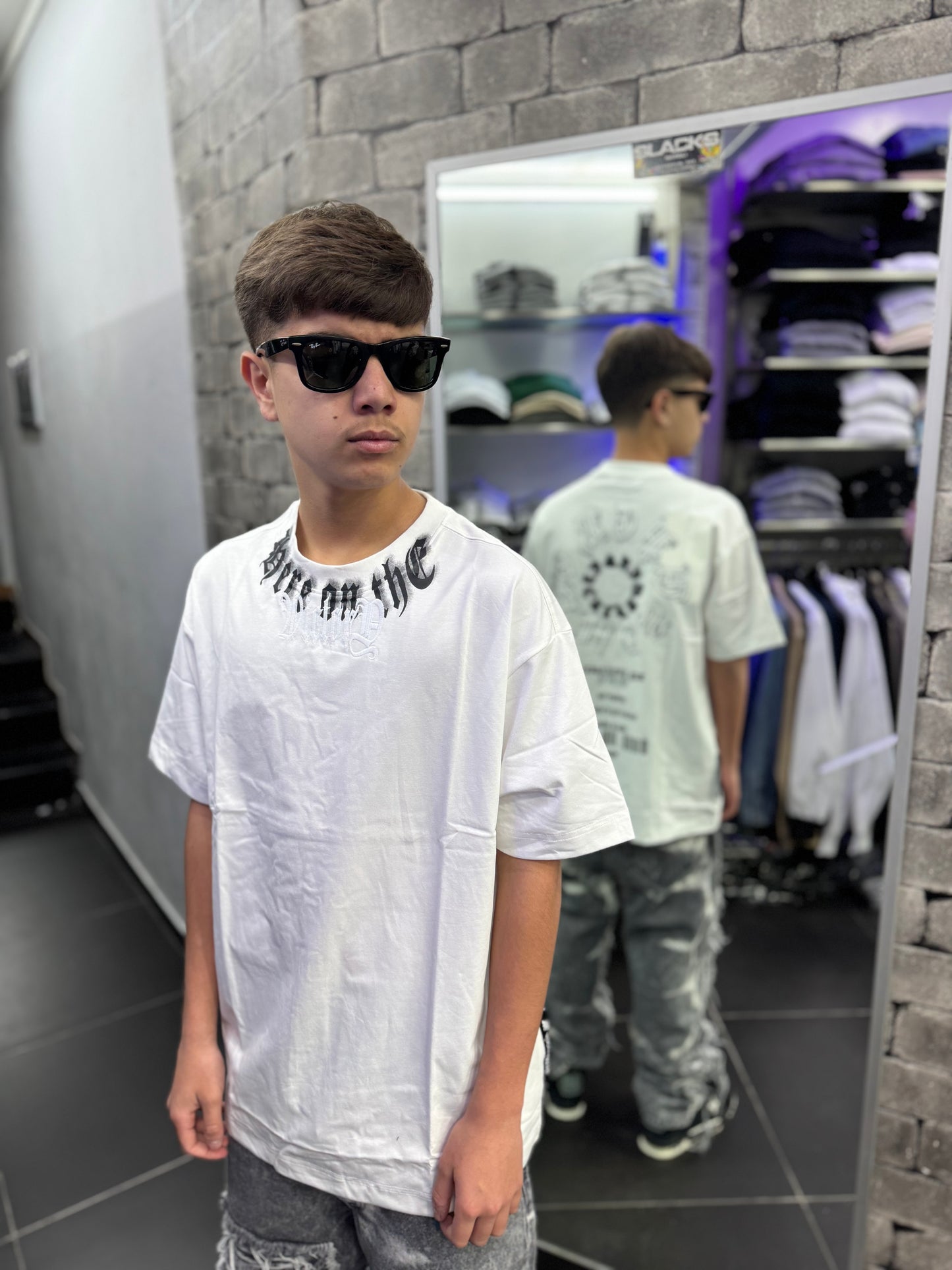 T-shirt ricamo