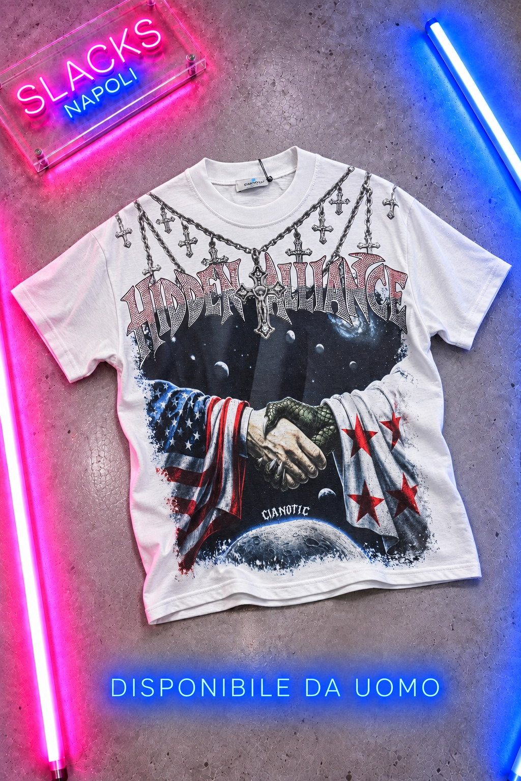 T-Shirt Hidden