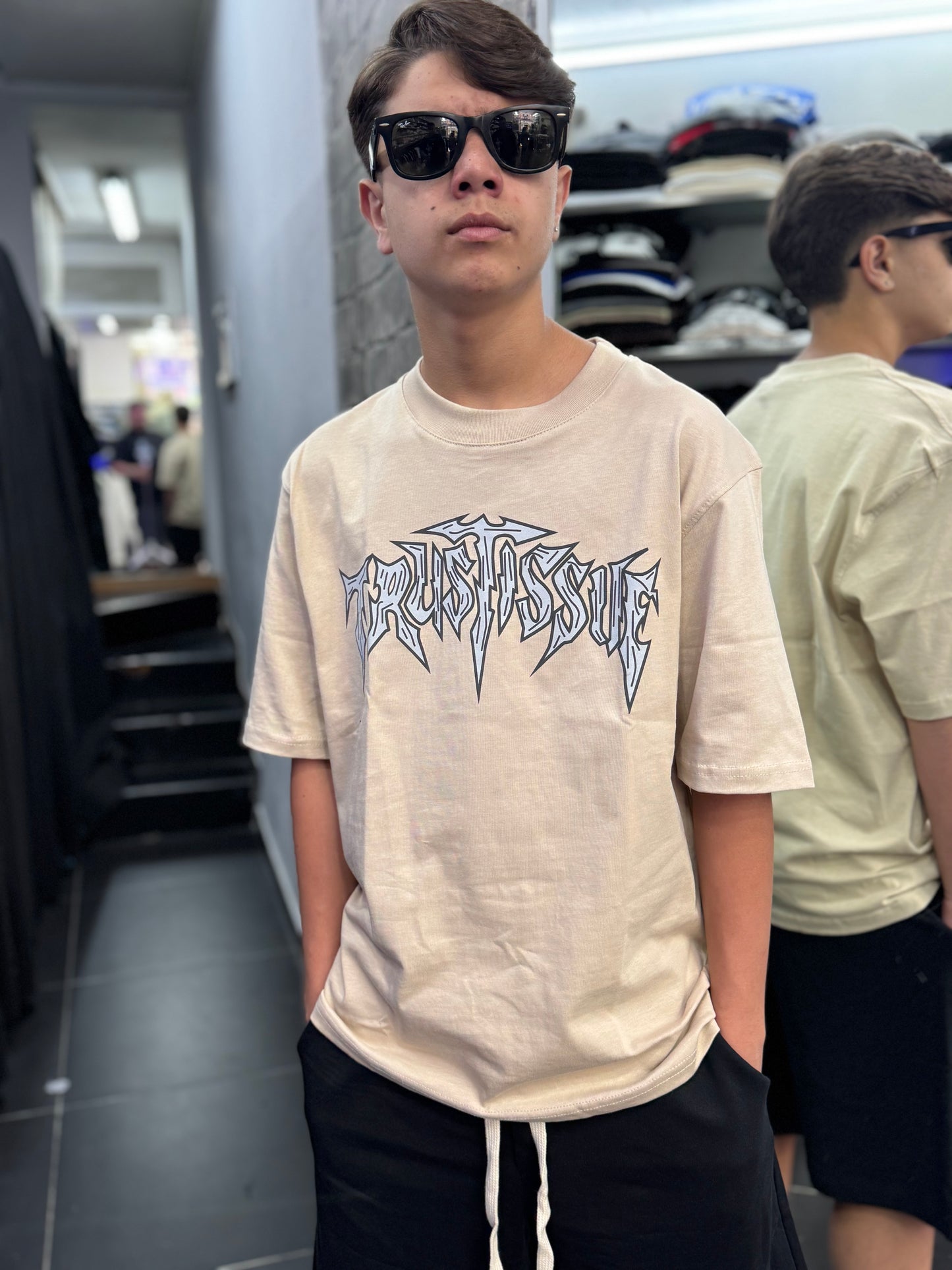 T-Shirt Trustissue